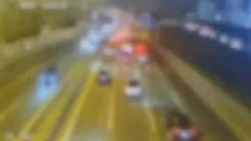 Nəqliyyatı İntellektual İdarəetmə Mərkəzinin zolaqlarda hərəkətlə bağlı sürücülərə müraciəti