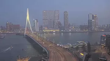 Впечатляющее видео пролета метеора над Роттердамом