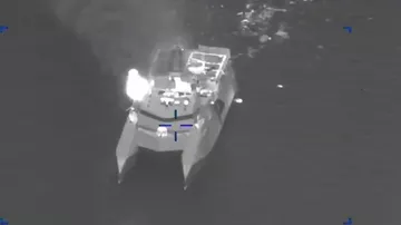 Кадры ударов по кораблям ВМС Ирана