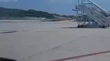 Самолет Air India Express совершил жесткую посадку в аэропорту Пхукета - 1