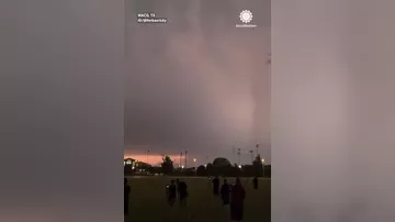 Впечатляющее видео вечерней грозы в Техасе стало вирусным
