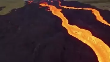 Эпичное извержение одного из самых активных вулканов в мире