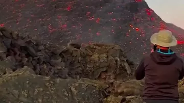 Эпичное извержение одного из самых активных вулканов в мире - 2
