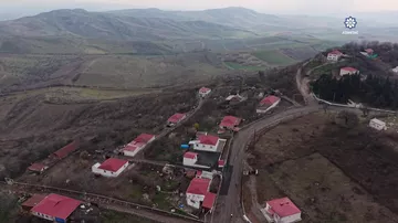 Prezident İlham Əliyev Xocavəndin Xanoba kəndində fərdi evlərin və infrastrukturun bərpası sahəsində görülən işlərlə tanış olub