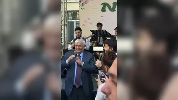 Kamal Abdulla Elçin Cəfərovla duet oxudu