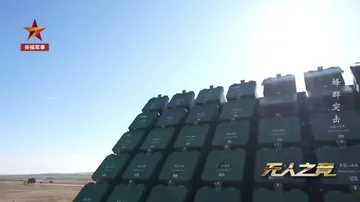 Китай испытал управляемый рой дронов