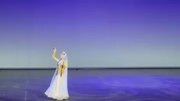 Коллектив Бакинской хореографической академии выступил на гала-концерте "ӨРЛЕУ."