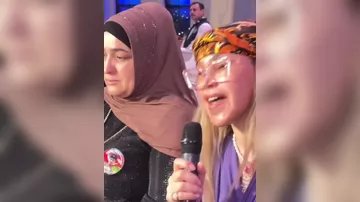 Rəqsanə İsmayılova üzgərmə əməliyyatı etdirdi