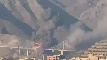 В Иране уничтожен мост, соединяющий Тегеран с западом