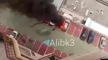 Осколки ракет упали на автомобили в Израиле - 2