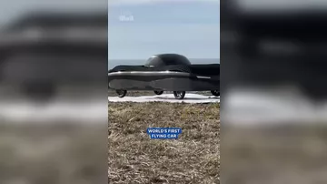 В США запустили в производство первый летающий автомобиль