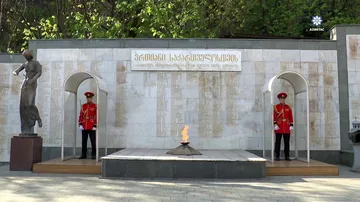 Prezident İlham Əliyev və Birinci xanım Mehriban Əliyeva Tbilisidə Qəhrəmanlar Memorialını ziyarət ediblər (06.04.2026)