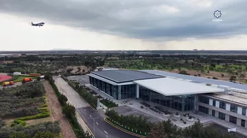 Prezident İlham Əliyev və Birinci xanım Mehriban Əliyeva Milli Aviasiya Akademiyasında Beynəlxalq Təlim Mərkəzinin açılışında iştirak ediblər