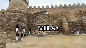 İçərişəhərdə qala divarı dağıldı - Yağışlara görə