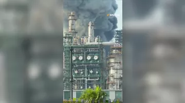 Meksikada neft zavodunda güclü YANĞIN