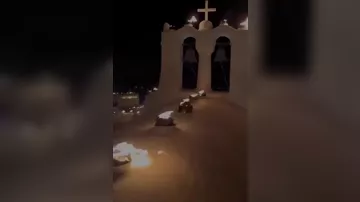 Пасха на  греческом острове Санторини