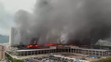 Крупный пожар на предприятии BYD