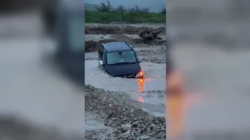 Murad Arifin komandası selə düşdü