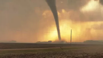 Торнадо в США3