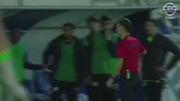 Матч "Зиря" - "Нефтчи" завершился скандалом: вмешалась полиция - 2