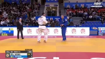 Зелим Коцоев вышел в четвертьфинал ЧЕ по дзюдо