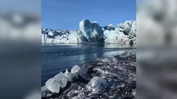 В Исландии засняли процесс откола ледника