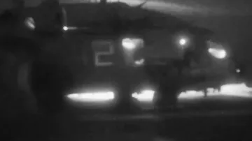 ABŞ-nin dəniz piyadaları İran gəmisini ələ keçirir