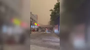 Мощные песчаные бури обрушились на Китай - 2