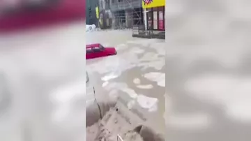 Türkiyədə güclü daşqınlar - avtomobillər və evlər su altında qalıb