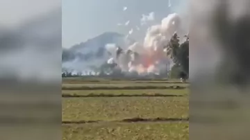 23 человека погибли в результате взрыва на заводе фейерверков в Индии