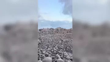 В Гватемале сняли извержение вулкана с вершины кратера - 1