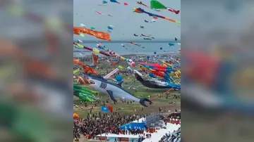 В Китае прошел один из крупнейших фестивалей воздушных змеев