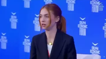 Эльчин Амирбеков принял участие в панельной дискуссии на XI Дельфийском экономическом форуме