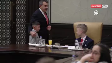 Ərdoğan göz yaşlarını saxlaya bilmədi(1)