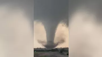 Мощный торнадо в США