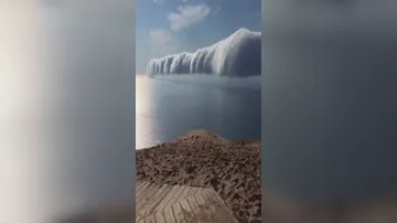 Невероятный фронт облаков над озером Мичиган