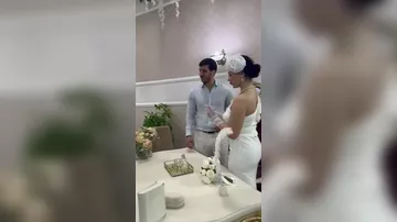 Xalq artistinin qızı evləndi