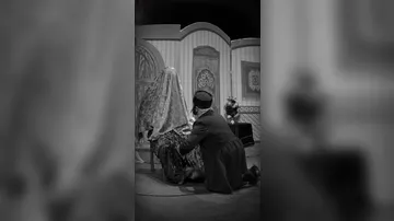 “O olmasın, bu olsun”  operettası  ilk  dəfə  olaraq  açıq  səma  altında