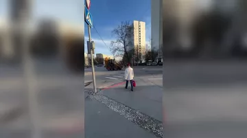 В этом городе тестируют светофоры для «залипающих» в телефоны