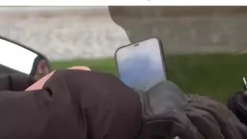 Kuryerlik fəaliyyəti ilə məşğul olan xanımlar