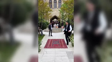 Казахстанская художница изобразила на ковре портрет Натаван