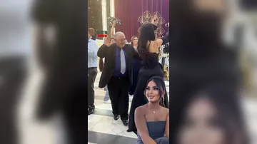 Qumralla yaşlı kişinin rəqsi gündəm oldu