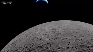 Земной закат, запечатленный экипажем «Артемиды II»