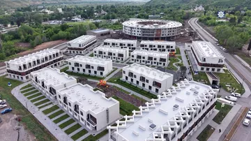 Prezident İlham Əliyev Zəngilan şəhərində sakinlərlə görüşüb, “Zangilan City Park Hotel”in təməlini qoyub