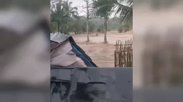 Сильное наводнение в Индонезии