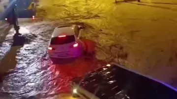 Türkiyədə güclü yağış səbəbindən ev çökdü