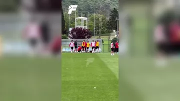 DÇ öncəsi məşqdə zədələndi, göz yaşlarını saxlaya bilmədi