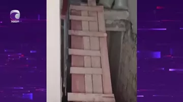 Bakıda binanın pilləkəni çökdü