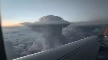 Необычное грозовое облако