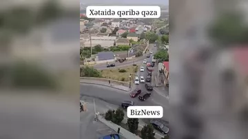 Bakıda qəribə qəza: "cip" evin damına çırpıldı